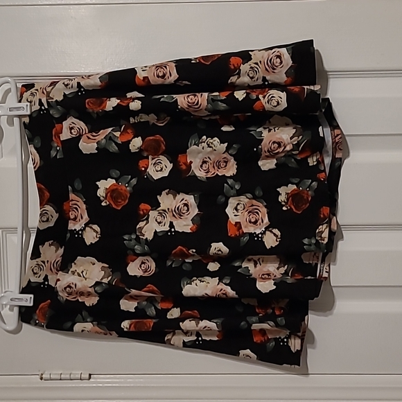 H&M Skater Skirt. Black with Roses on it. - Picture 1 of 5
